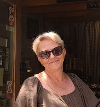 Mojca Smole